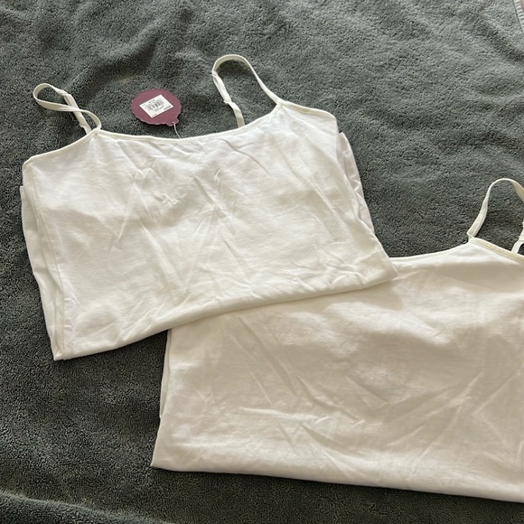 Brand new with tags undershirt size medium - Picture 2 of 3